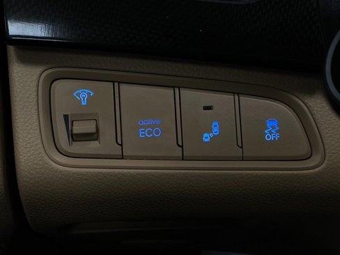 Used 2016 Hyundai Azera image 14