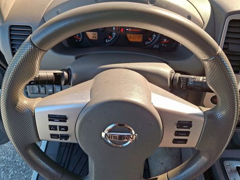 Used 2018 Nissan Frontier SV image 20
