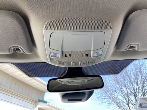 Used 2022 Ford Edge SEL image 16