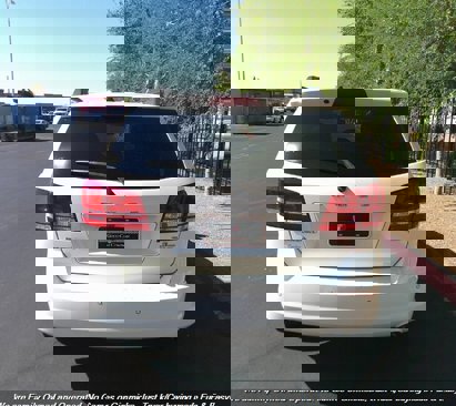 Used 2020 Dodge Journey SE w/ SE Popular Equipment Group image 4