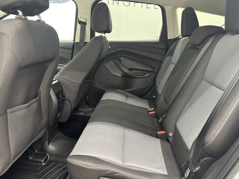Used 2017 Ford Escape SE image 16
