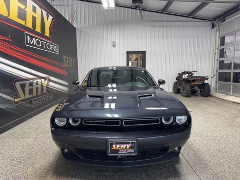 Used 2018 Dodge Challenger SXT Plus image 27