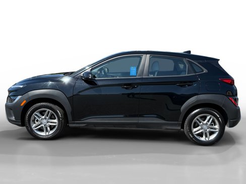 Used 2023 Hyundai Kona SE image 2