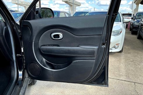 Used 2014 Kia Soul image 19