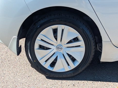 Used 2023 Nissan Leaf S image 7