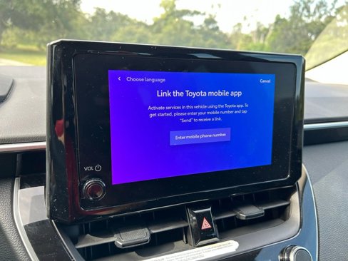 Used 2023 Toyota Corolla LE image 23