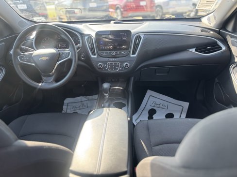 Used 2023 Chevrolet Malibu LT image 16