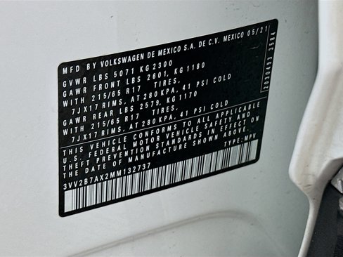 Used 2021 Volkswagen Tiguan SE image 31