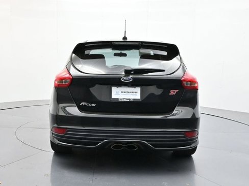 Used 2018 Ford Focus ST image 6
