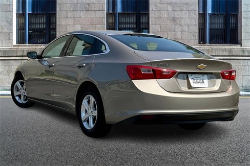 Used 2023 Chevrolet Malibu LS image 9