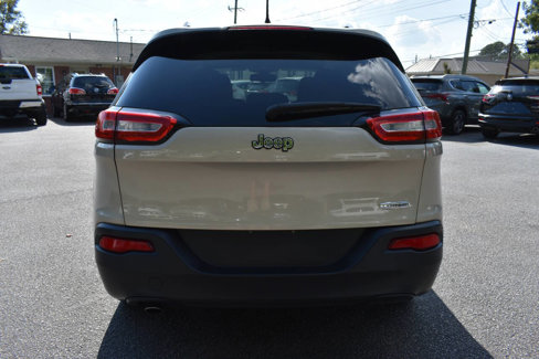 Used 2014 Jeep Cherokee Latitude image 6