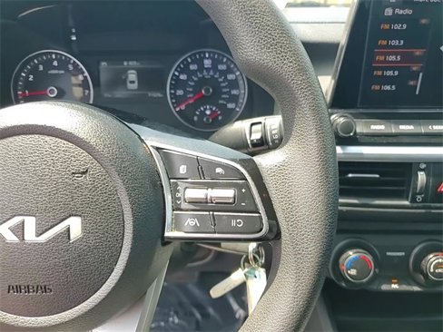 Used 2022 Kia Forte LXS w/ LXS Technology Package image 14