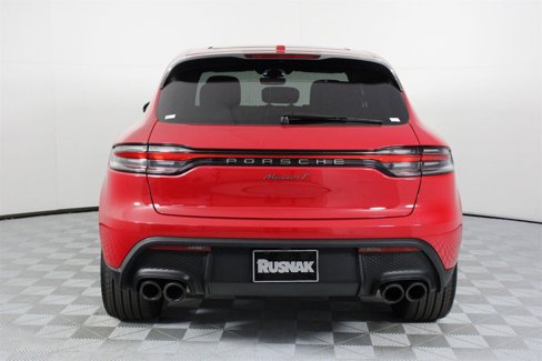 Certified 2025 Porsche Macan Turbo image 6