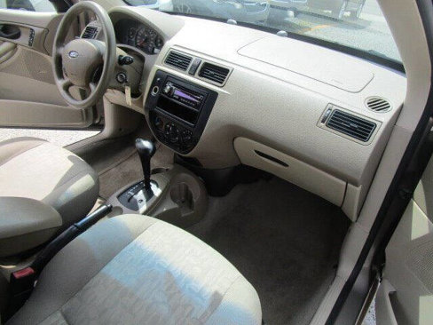 Used 2005 Ford Focus SE image 34
