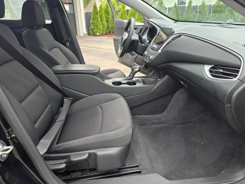 Used 2023 Chevrolet Malibu LT image 25
