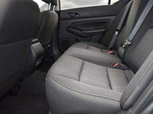 Used 2023 Nissan Altima 2.5 SV image 14