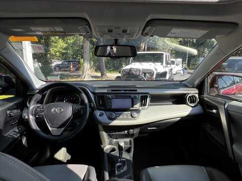 Used 2013 Toyota RAV4 Limited image 34