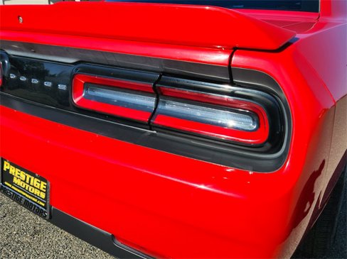 Used 2020 Dodge Challenger SXT image 11