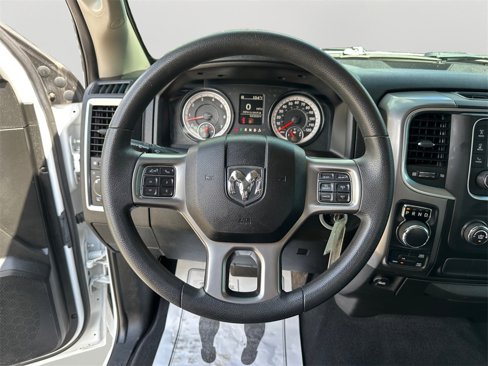 Used 2021 RAM 1500 Classic SLT image 19