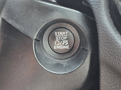 Used 2021 Jeep Compass Limited image 18