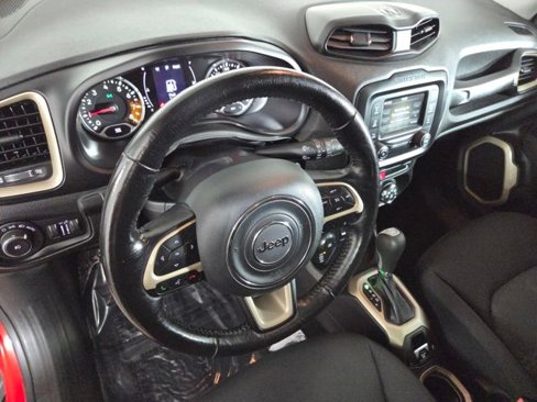 Used 2017 Jeep Renegade Latitude w/ Cold Weather Group image 15