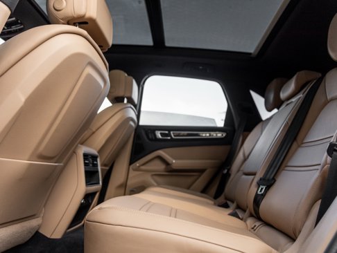 Certified 2019 Porsche Cayenne image 31