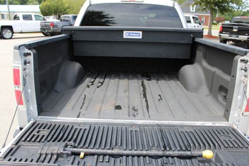 Used 2014 Ford F150 XLT w/ XLT Chrome Package image 13