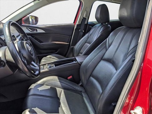Used 2018 MAZDA MAZDA3 Touring image 13
