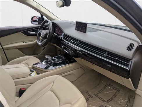 Used 2019 Audi Q7 3.0T Prestige w/ Prestige Package image 22