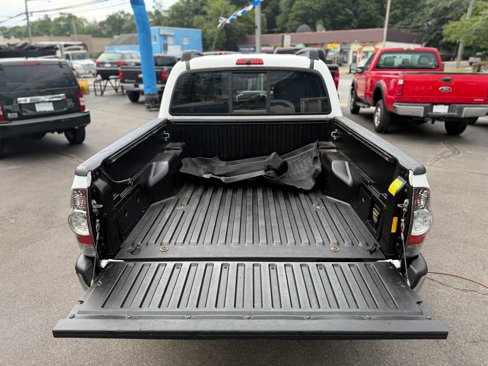 Used 2013 Toyota Tacoma 4x4 Double Cab image 16