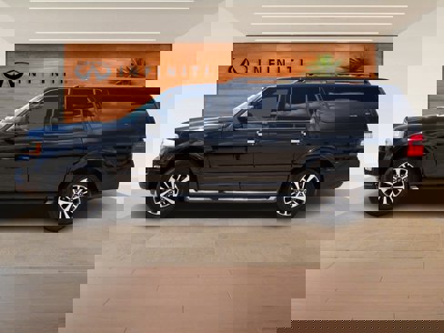 Used 2016 Ford Expedition EL XLT image 4