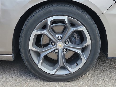 Used 2022 Chevrolet Malibu LT image 4