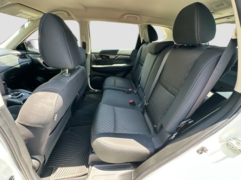 Certified 2020 Nissan Rogue S image 22