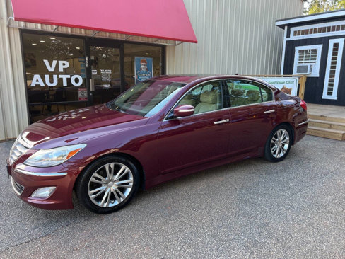 Used 2012 Hyundai Genesis 3.8 w/ Premium Pkg image 6