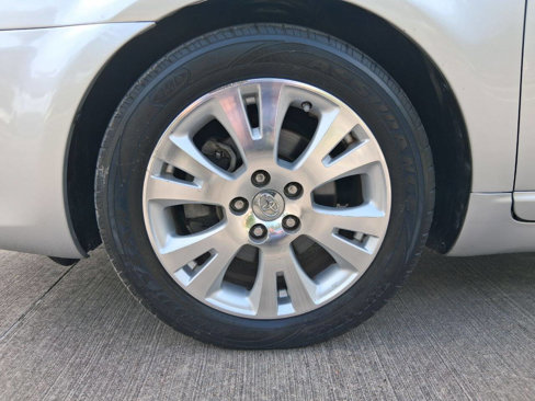 Used 2009 Toyota Avalon XLS image 23