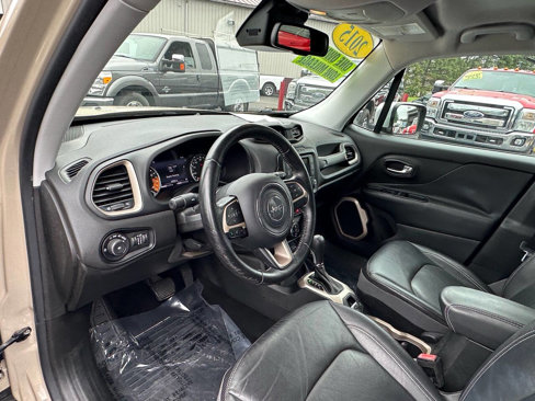 Used 2015 Jeep Renegade Limited image 10