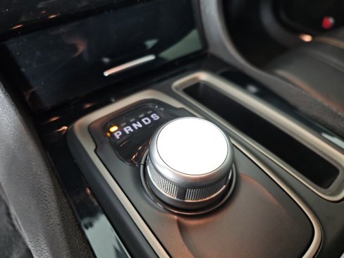 Certified 2016 Chrysler 300 S image 21