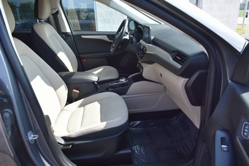 Used 2022 Ford Escape SE w/ Cold Weather Package image 41