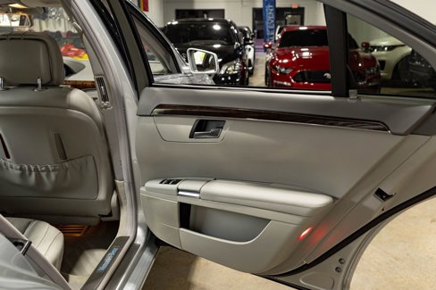 Used 2013 Mercedes-Benz S 550 image 32