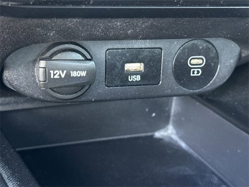 Used 2024 Hyundai Elantra SE image 23