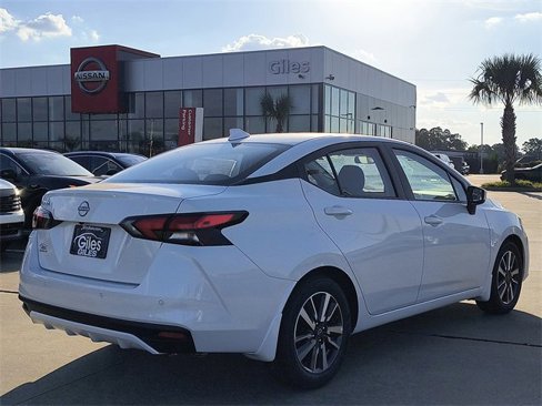 New 2025 Nissan Versa SV image 4