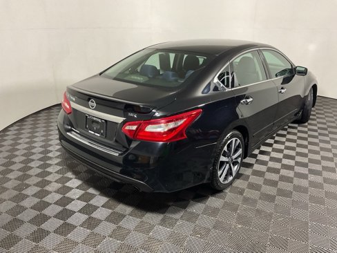 Used 2016 Nissan Altima 2.5 SR image 15