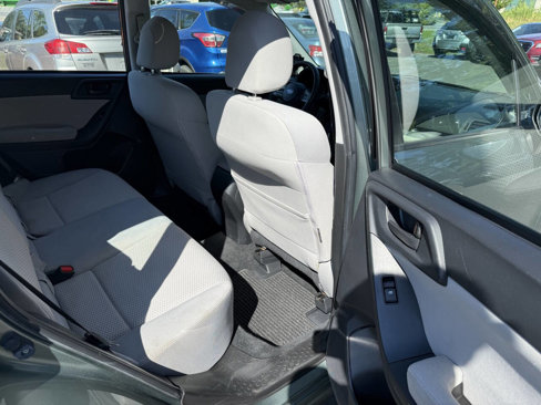 Used 2014 Subaru Forester 2.5i image 18
