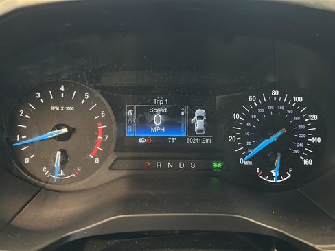 Used 2019 Ford Edge SE image 11