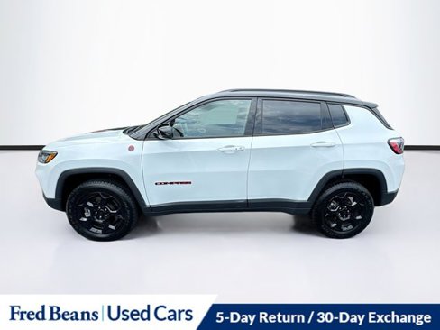 Used 2024 Jeep Compass Trailhawk image 4
