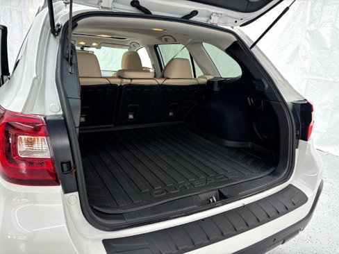 Used 2018 Subaru Outback 2.5i Limited image 31