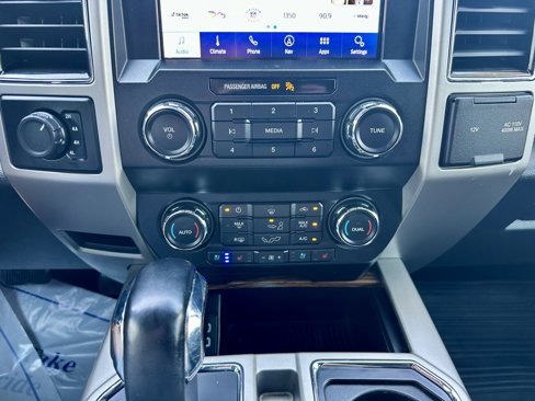 Used 2019 Ford F150 Lariat image 22