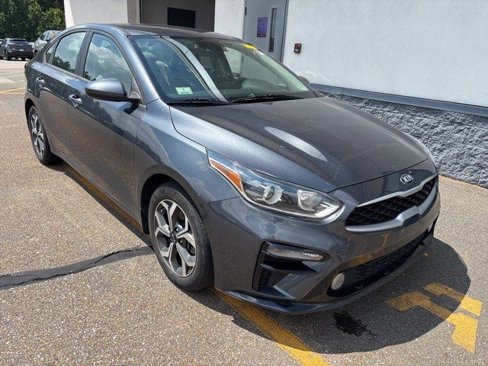 Certified 2021 Kia Forte LXS image 1