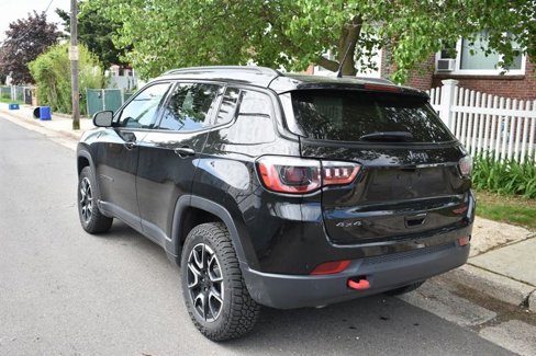 Used 2024 Jeep Compass Trailhawk image 7