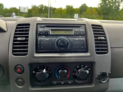 Used 2011 Nissan Pathfinder S w/ Protection Pkg image 21